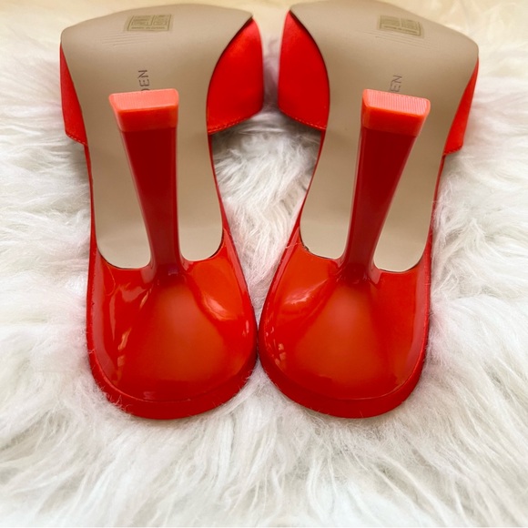 New! STEVE MADDEN Luxe City Embellished Satin Heeled Mules - Picture 12 of 13